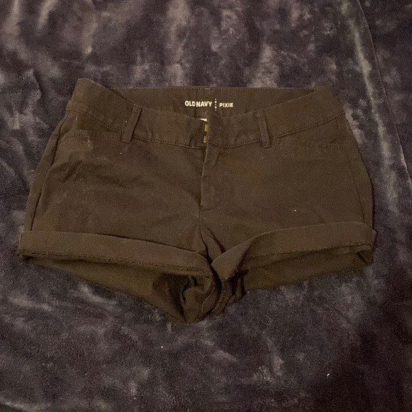 Old navy shorts - Picture 1 of 2
